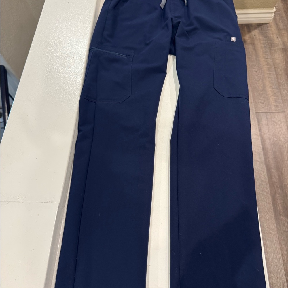 Figs Women’s Navy High Waisted Dowa - Scrub Pants - Picture 2 of 4